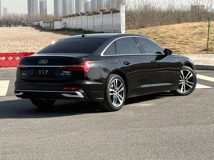 Photo 9 - Audi A6L