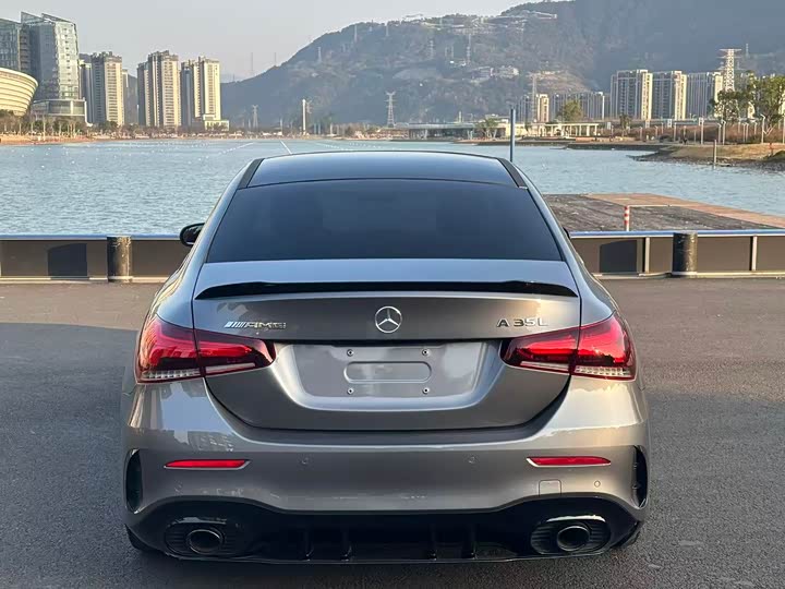 Фото 8 - Mercedes-Benz A-Class AMG