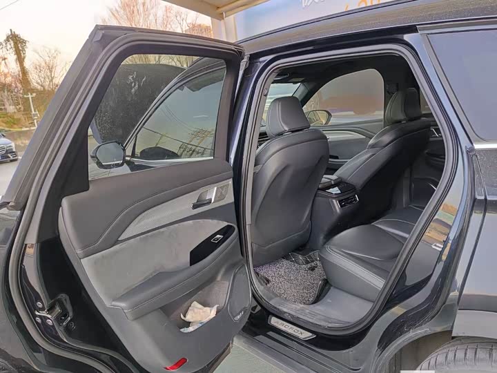 Фото 5 - BAIC Arcfox Alpha T