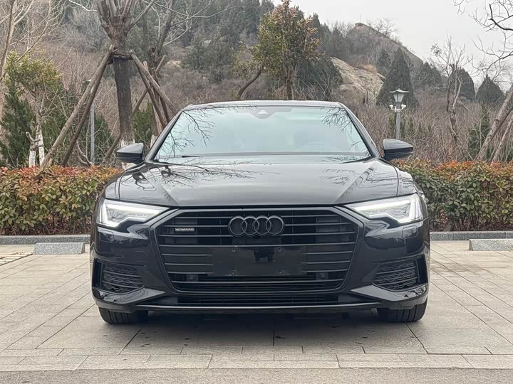 Фото 2 - Audi A6L
