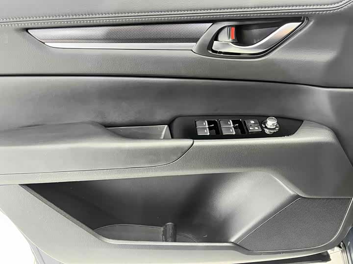 Фото 8 - Mazda CX-5