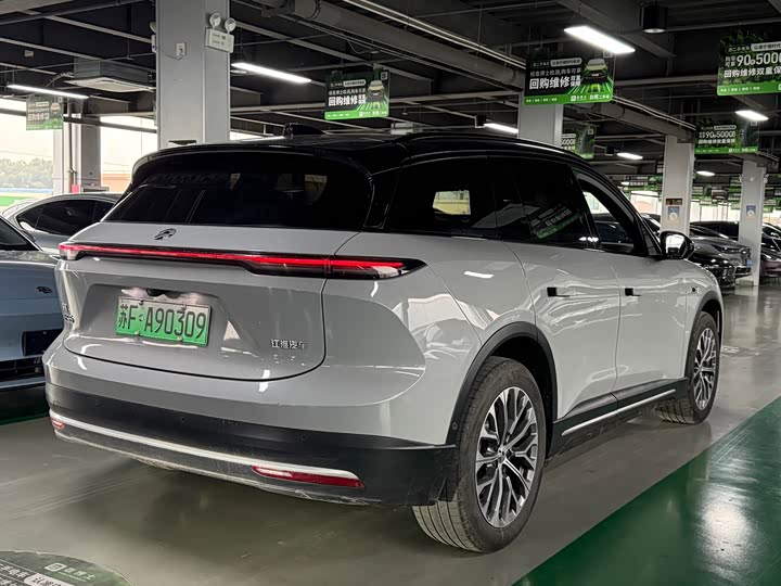 Фото 8 - Nio ES6