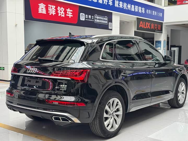 Фото 4 - Audi Q5L