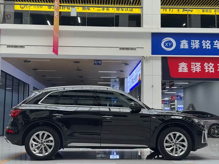 Фото 7 - Audi Q5L