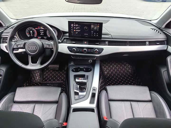 Фото 5 - Audi A4L