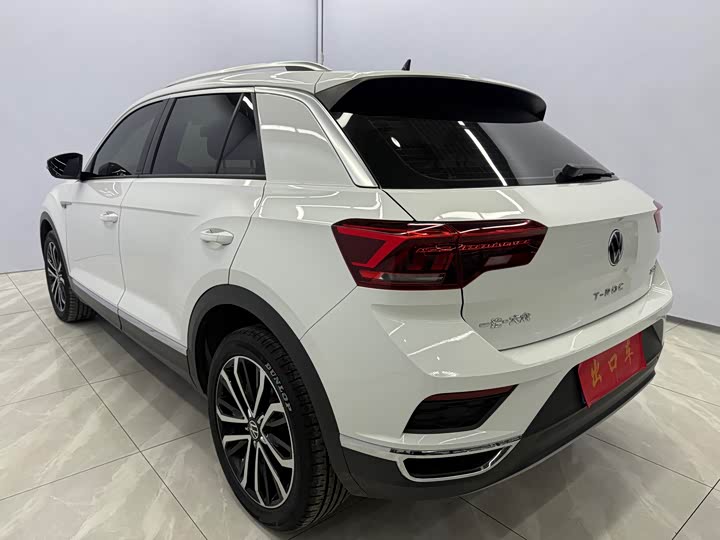 Фото 6 - Volkswagen T-Roc