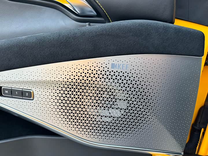 Фото 7 - Lotus Emira