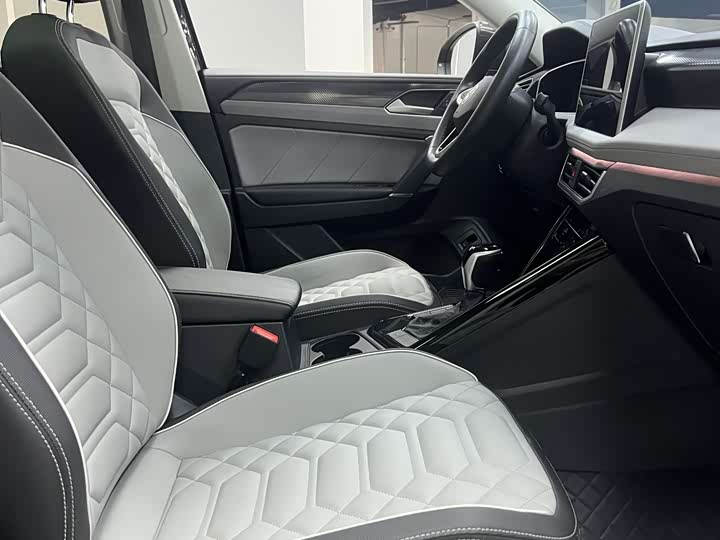 Фото 7 - Volkswagen Tayron