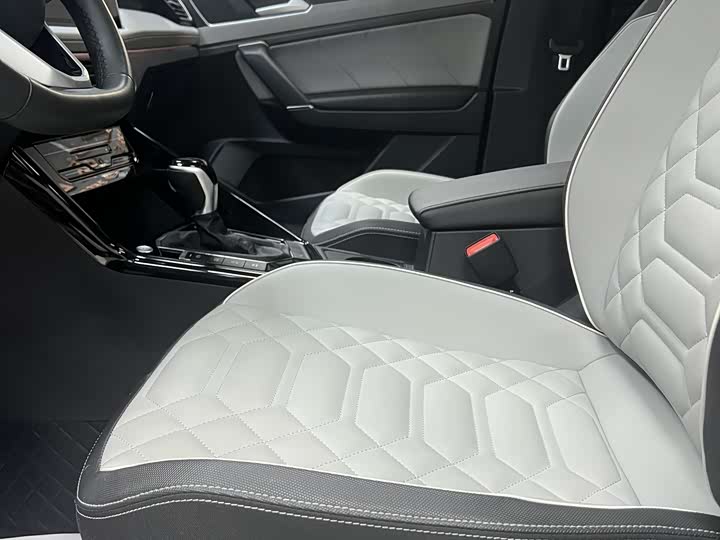 Фото 9 - Volkswagen Tayron