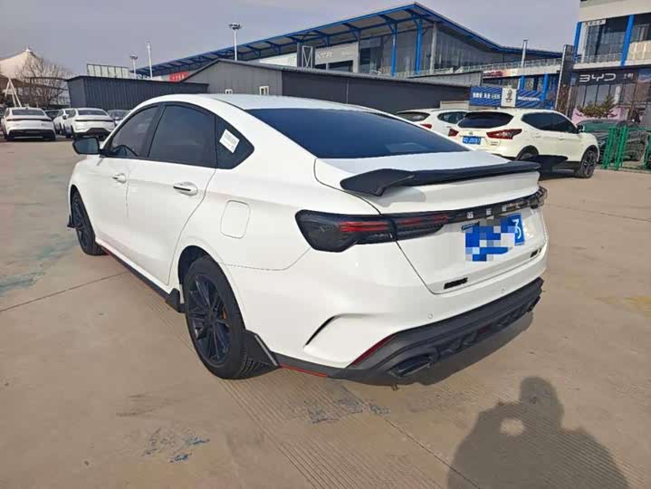 Фото 7 - Geely Binrui