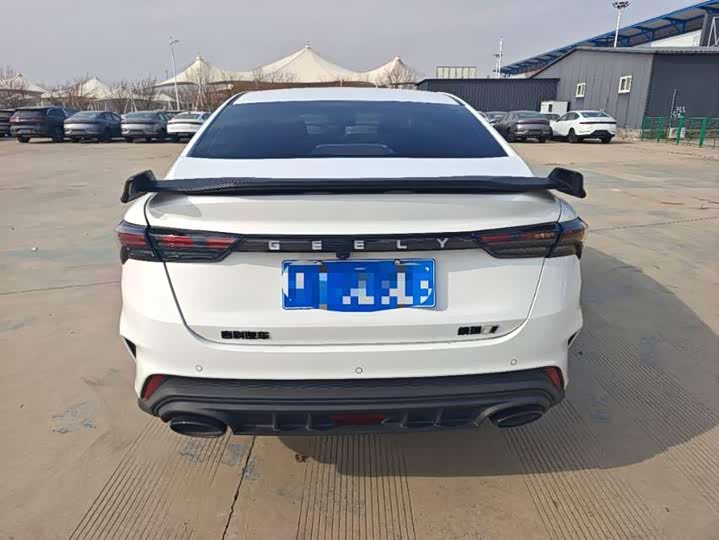 Фото 8 - Geely Binrui