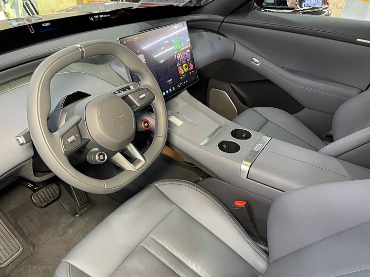 Фото 4 - Xiaomi YU7