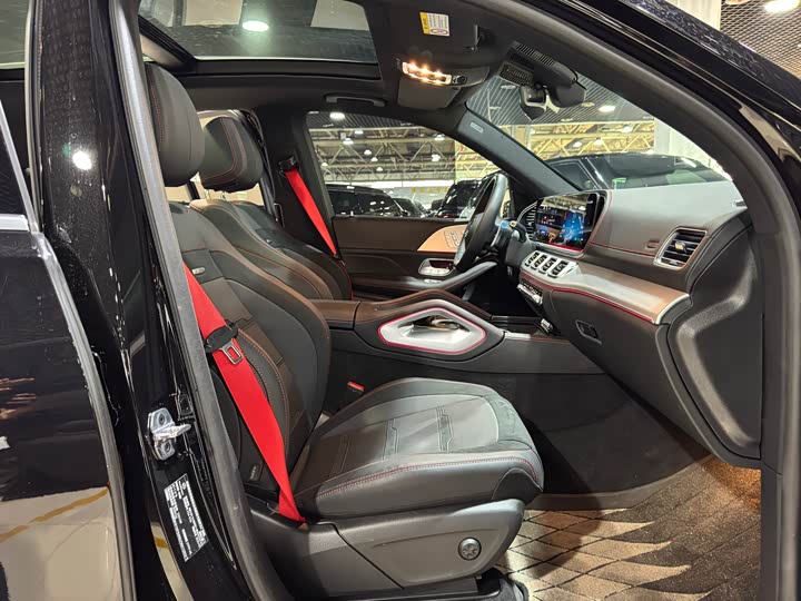 Фото 9 - Mercedes-Benz GLE-Class AMG