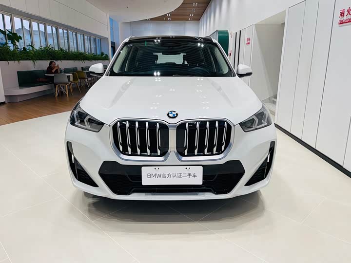 Фото 2 - BMW X1