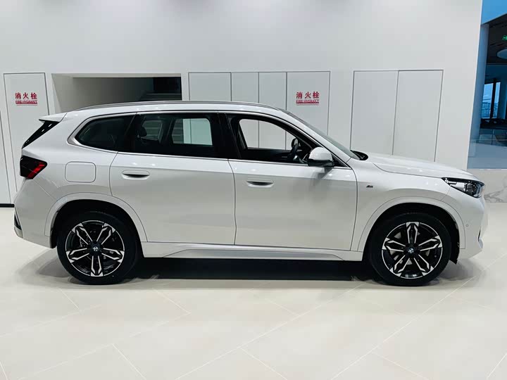 Фото 3 - BMW X1