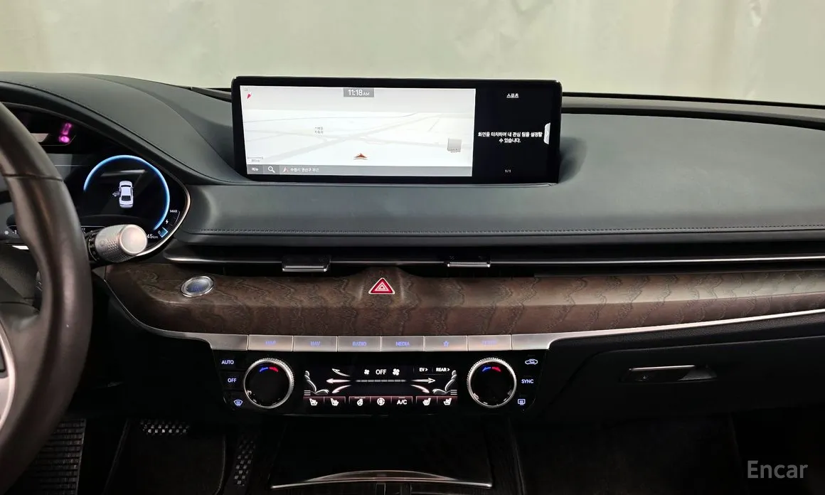 Фото 14 - Genesis G80