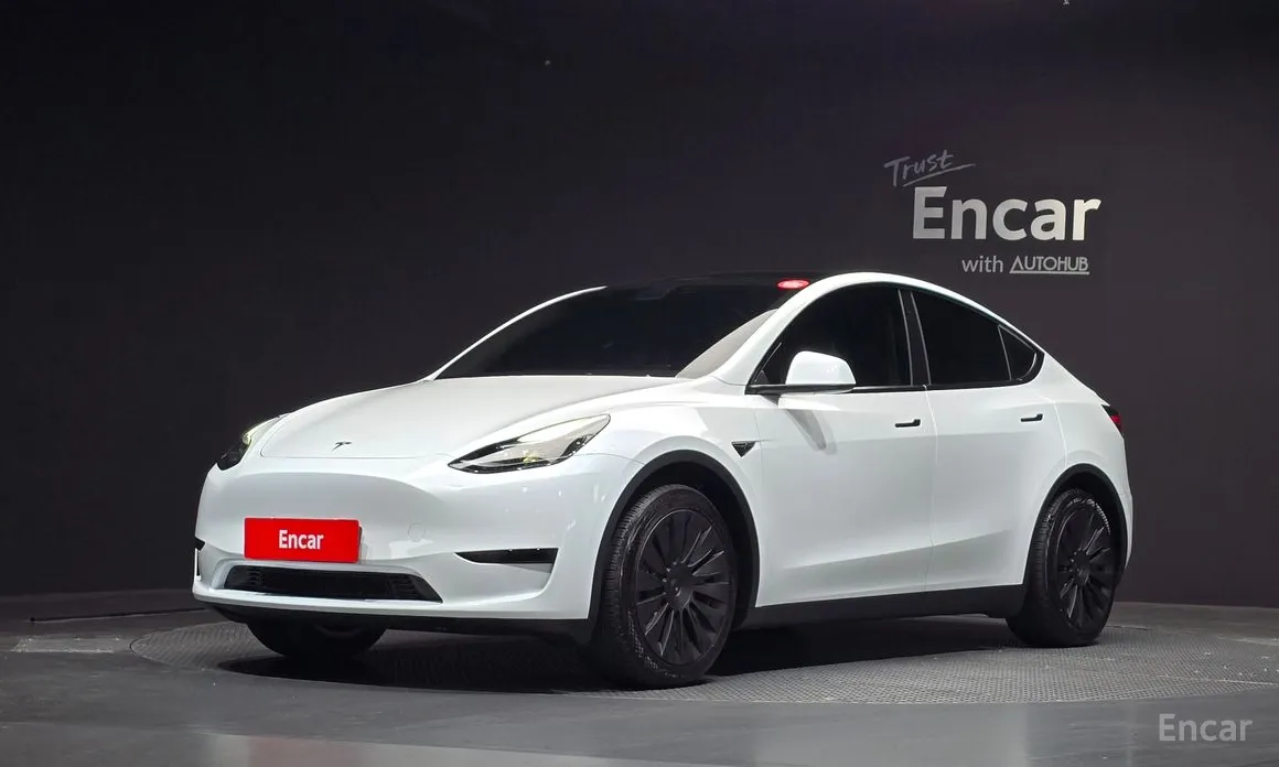 Фото 1 - Tesla Model Y