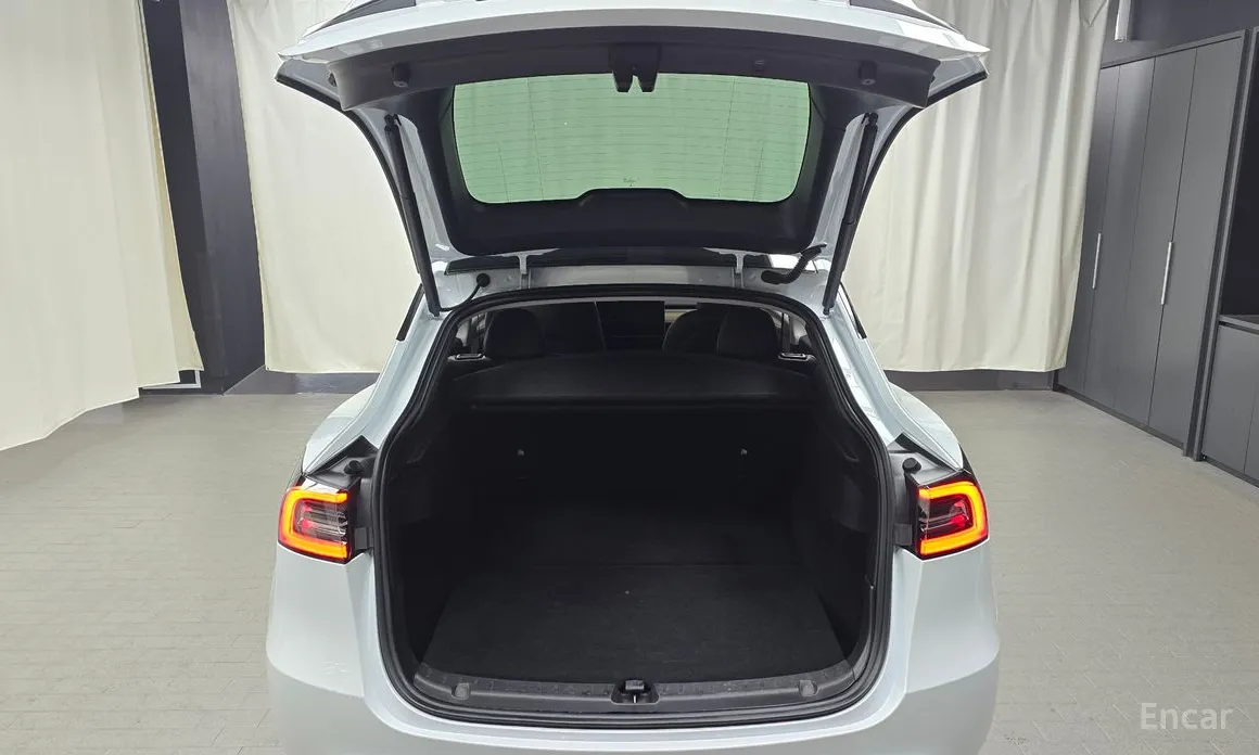 Фото 20 - Tesla Model Y