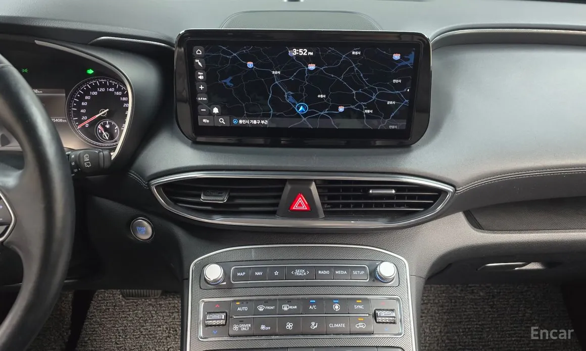 Фото 14 - Hyundai Santa Fe