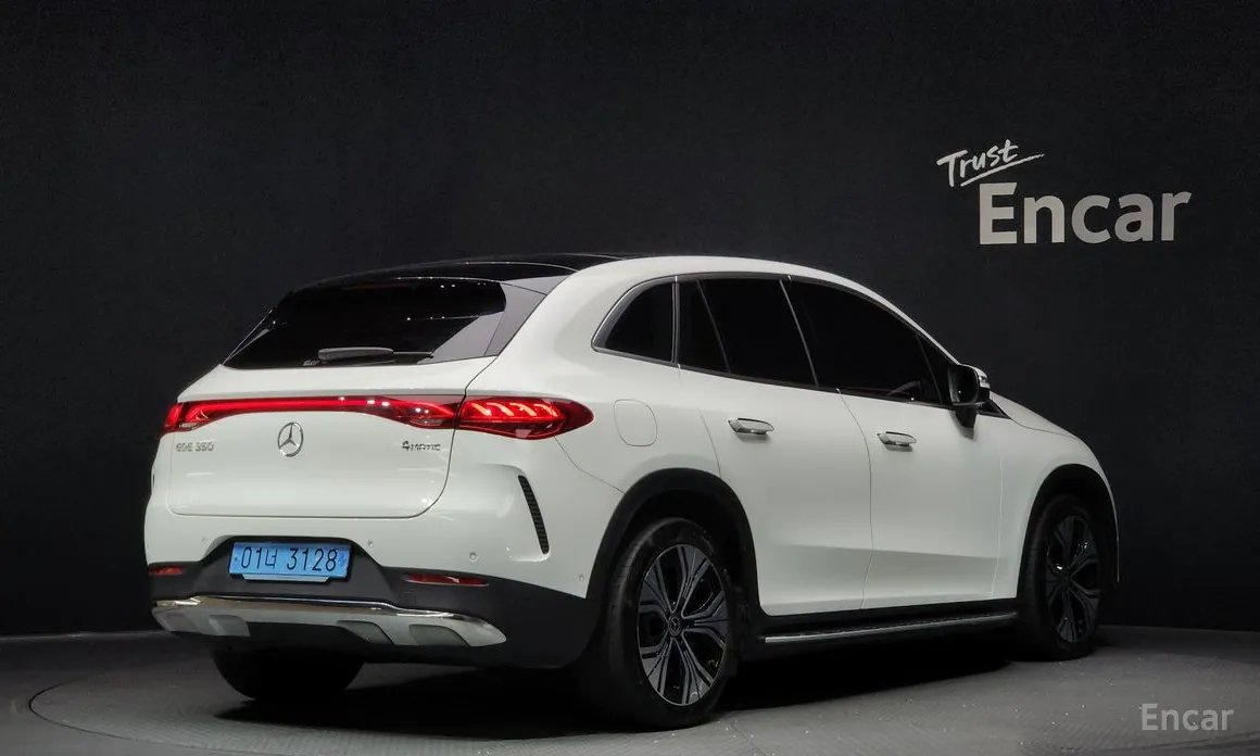 Фото 2 - Mercedes-Benz EQE