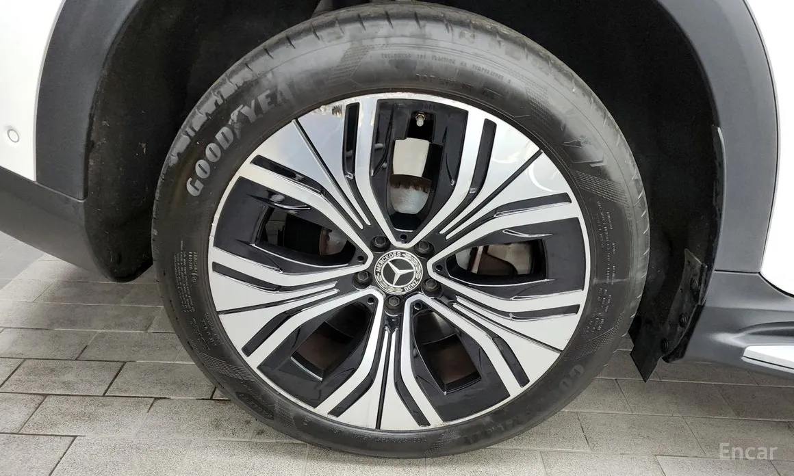 Фото 5 - Mercedes-Benz EQE