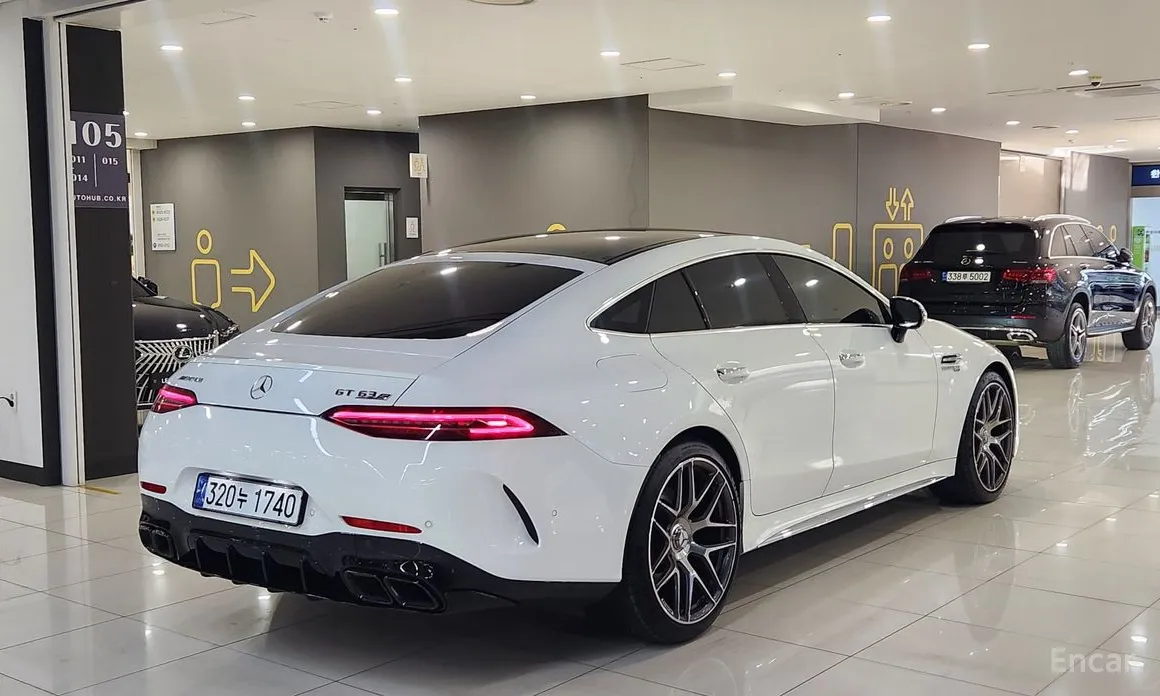 Фото 4 - Mercedes-Benz AMG GT