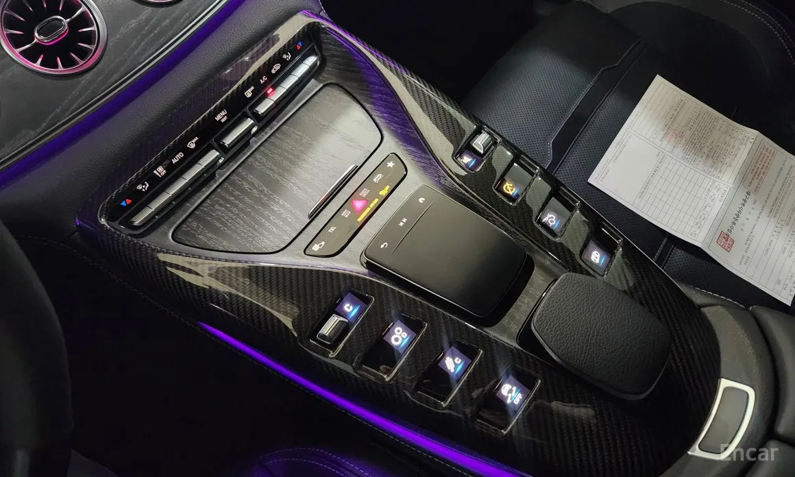 Фото 9 - Mercedes-Benz AMG GT