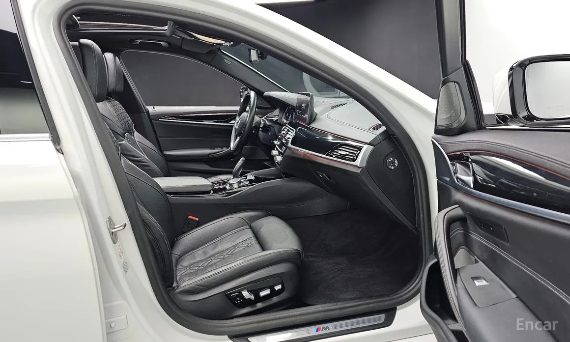 Фото 10 - BMW 5 Series