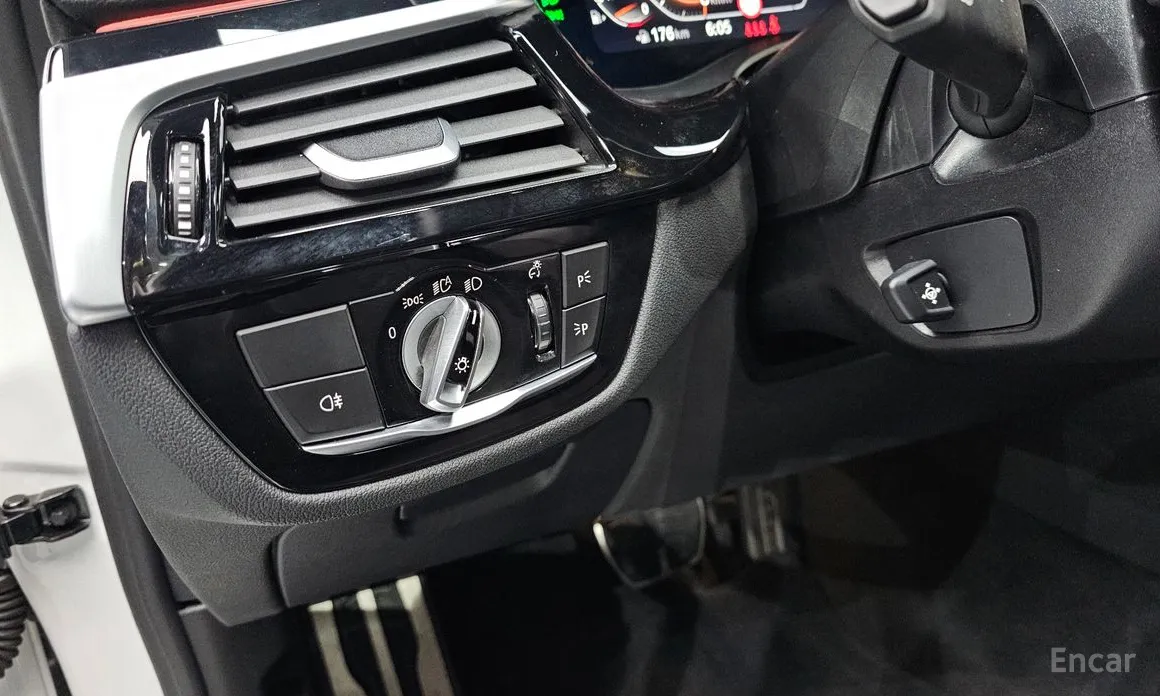 Фото 12 - BMW 5 Series