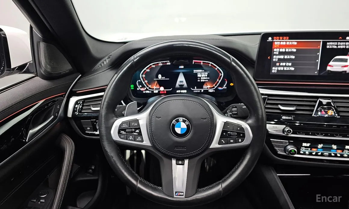 Фото 13 - BMW 5 Series