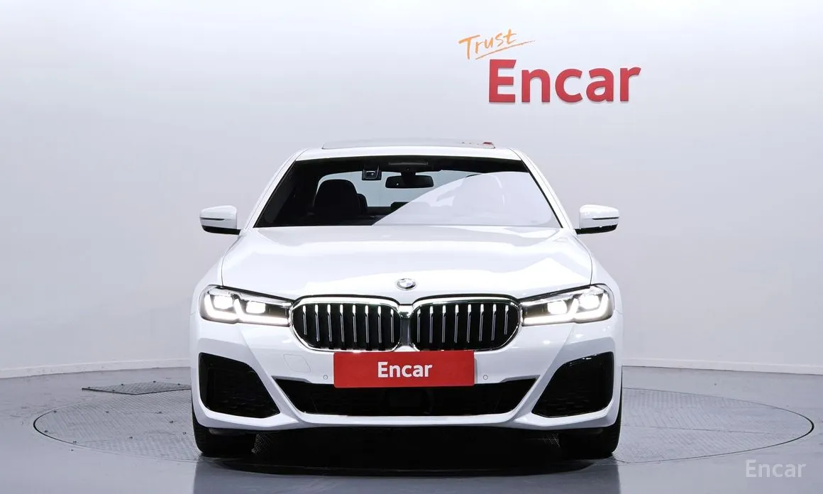 Фото 3 - BMW 5 Series