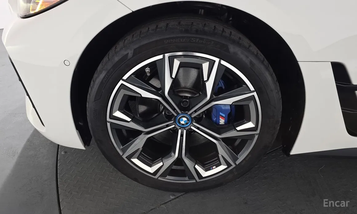Фото 5 - BMW i4