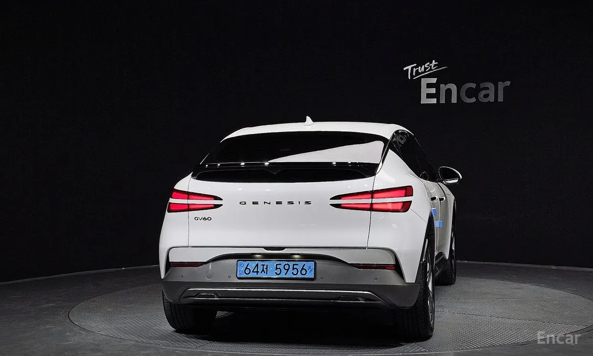 Фото 4 - Genesis GV60