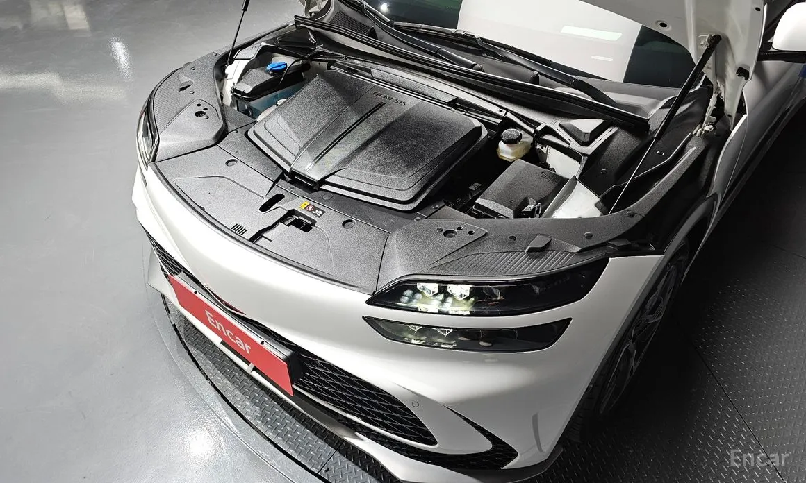 Фото 6 - Genesis GV60