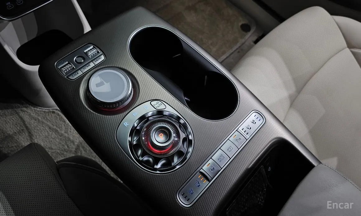 Фото 9 - Genesis GV60