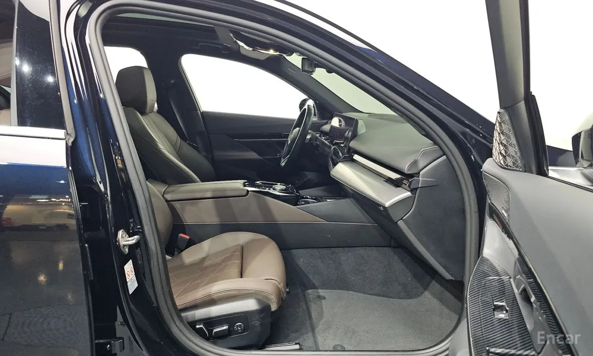 Фото 11 - BMW 5 Series