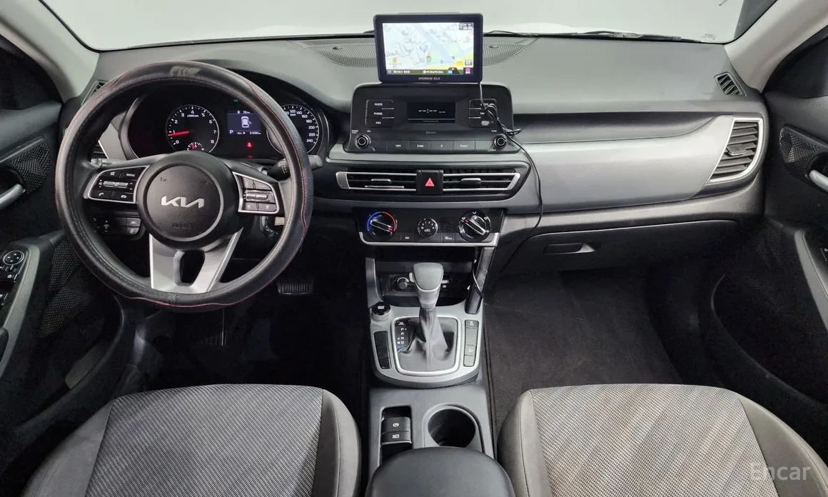 Фото 7 - Kia Seltos