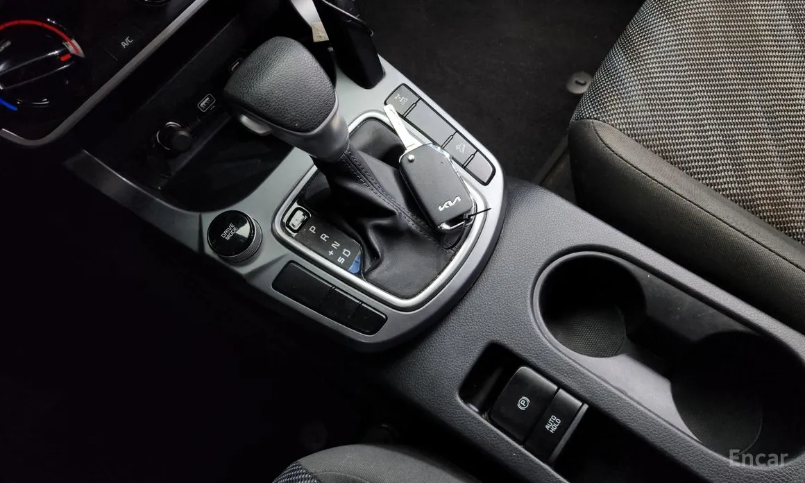 Фото 9 - Kia Seltos