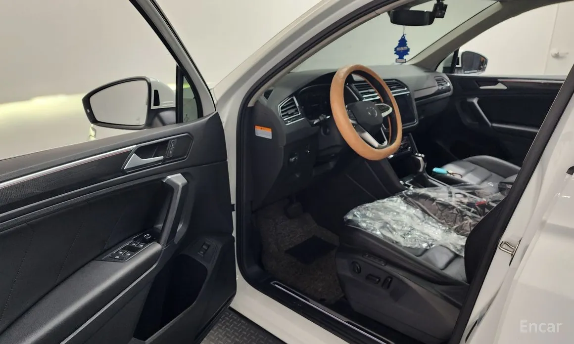 Фото 10 - Volkswagen Tiguan