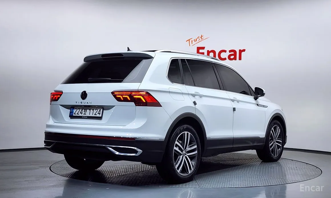 Фото 2 - Volkswagen Tiguan