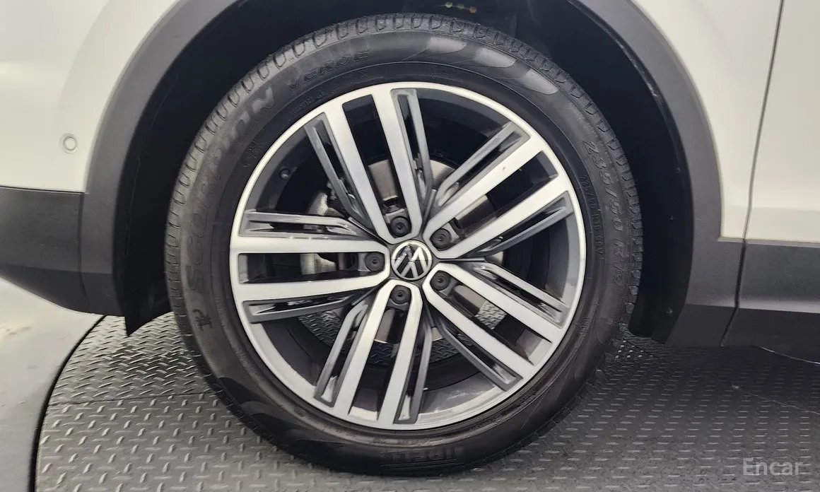 Фото 5 - Volkswagen Tiguan