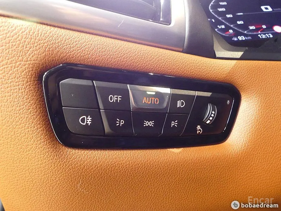 Фото 14 - BMW 8 Series