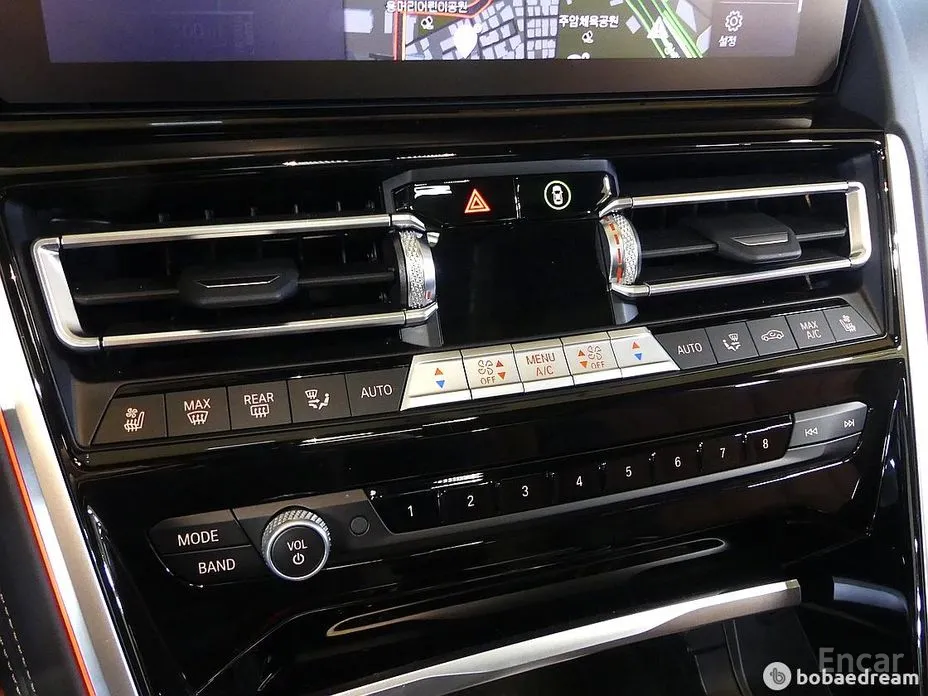 Фото 19 - BMW 8 Series