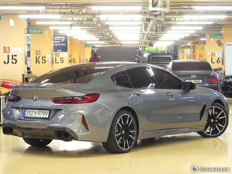 Фото 2 - BMW 8 Series