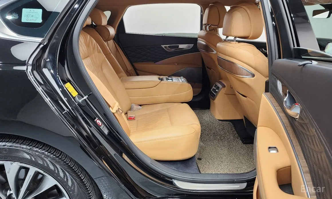 Фото 12 - Kia K9