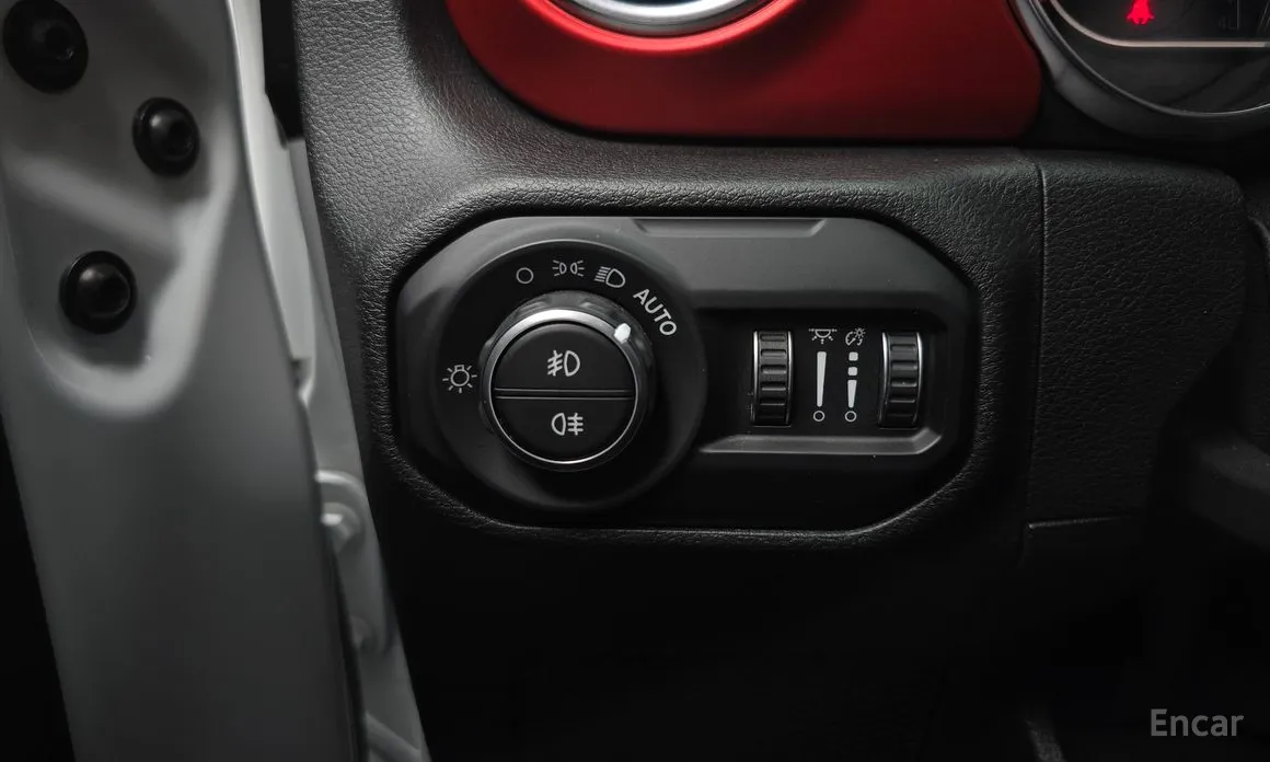 Фото 17 - Jeep Wrangler