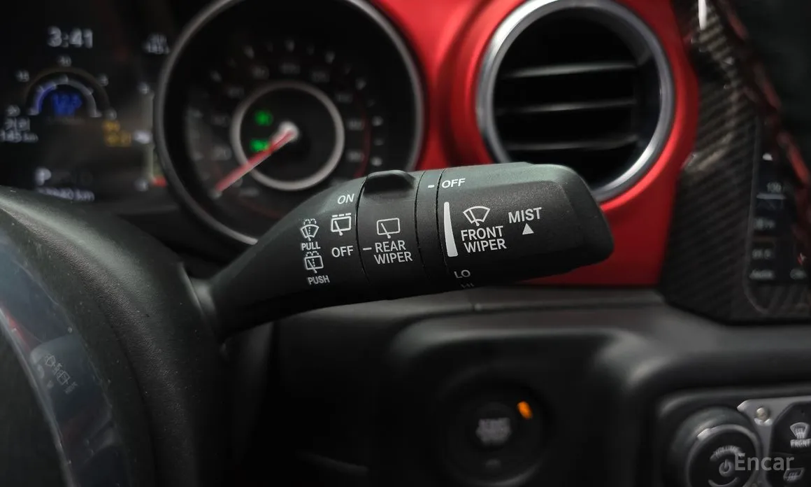 Фото 18 - Jeep Wrangler