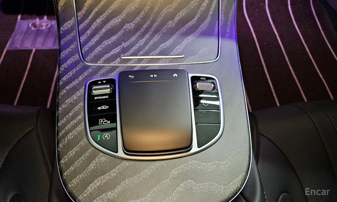 Фото 9 - Mercedes-Benz CLS-Class