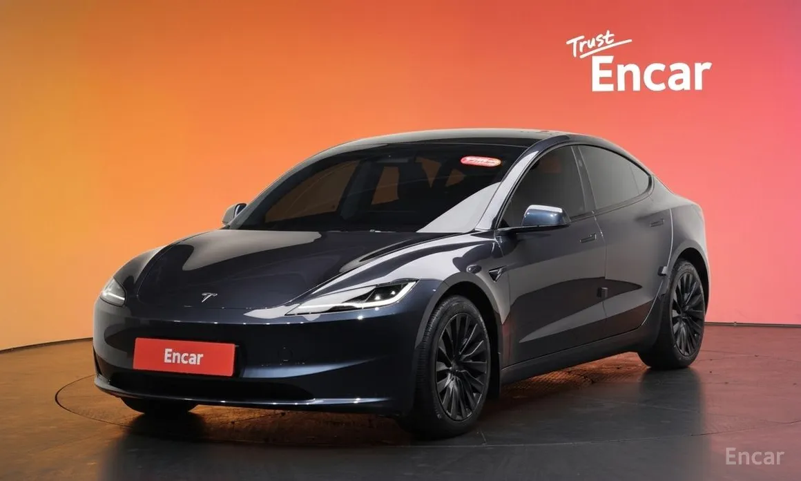 Фото 1 - Tesla Model 3