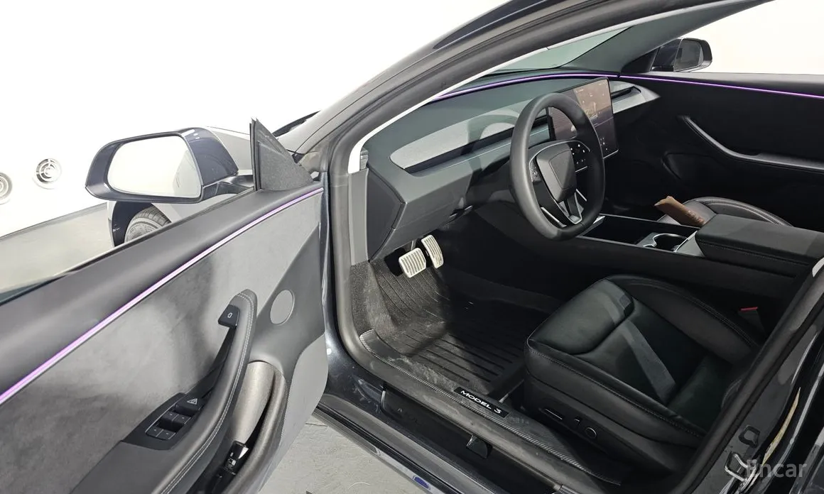 Фото 11 - Tesla Model 3